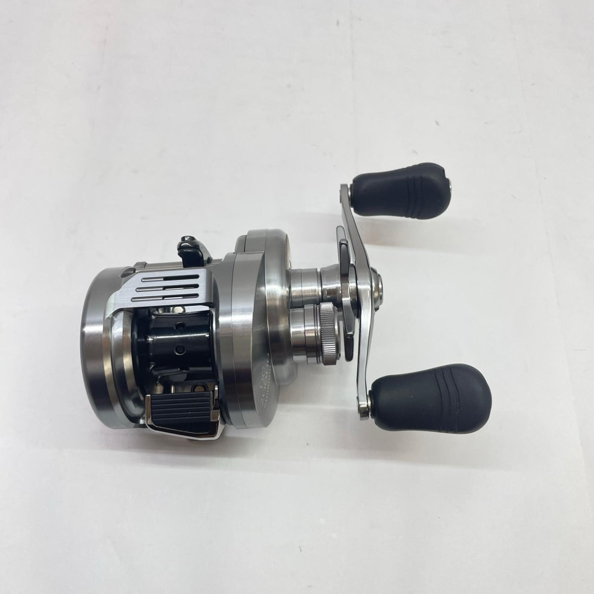【フィッシング/釣り/釣具/リール】 【ベイトリール/右ハンドル】SHIMANO | シマノ 20カルカッタコンクエストDC200HG 04039【瀬戸大橋店】