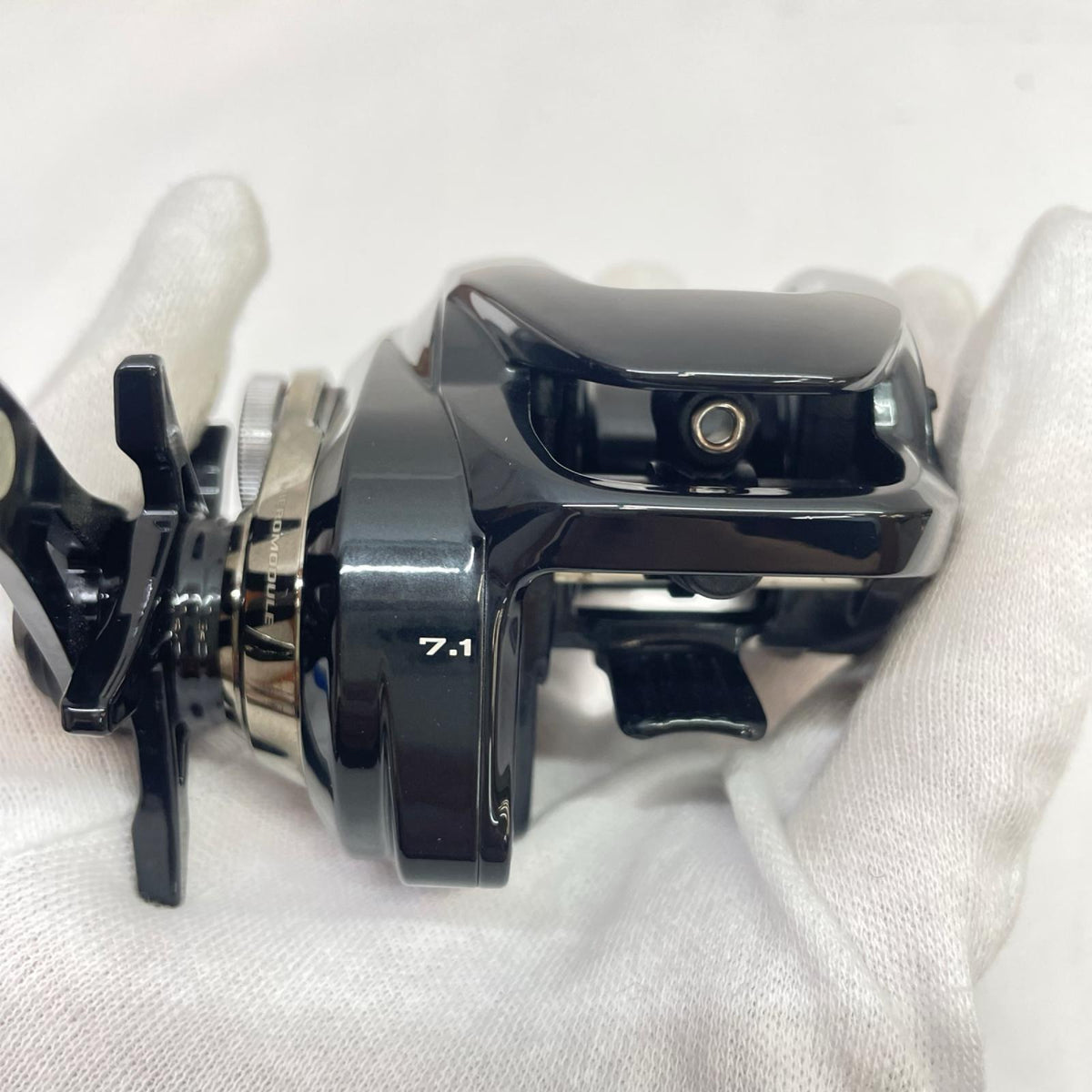 【フィッシング/釣り/釣具/リール】 【ベイトリール/右ハンドル】SHIMANO | シマノ 24メタニウムDC70HG 046628【瀬戸大橋店】