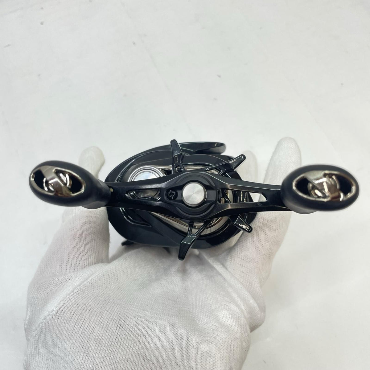 【フィッシング/釣り/釣具/リール】 【ベイトリール/右ハンドル】SHIMANO | シマノ 24メタニウムDC70HG 046628【瀬戸大橋店】