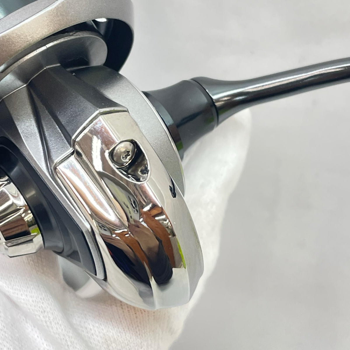 【フィッシング/釣り/釣具/リール】 【スピニングリール】Daiwa | ダイワ 25カルディアFCLT2000S-H 00060402【瀬戸大橋店】