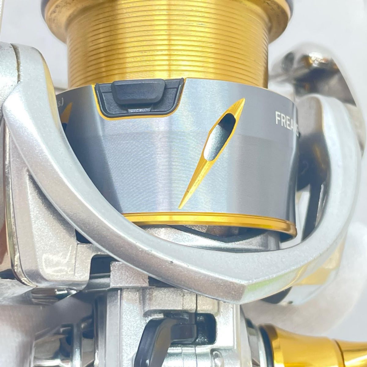 【フィッシング/釣り/釣具/リール】 【スピニングリール】Daiwa | ダイワ 21フリームスLT2500XH【瀬戸大橋店】
