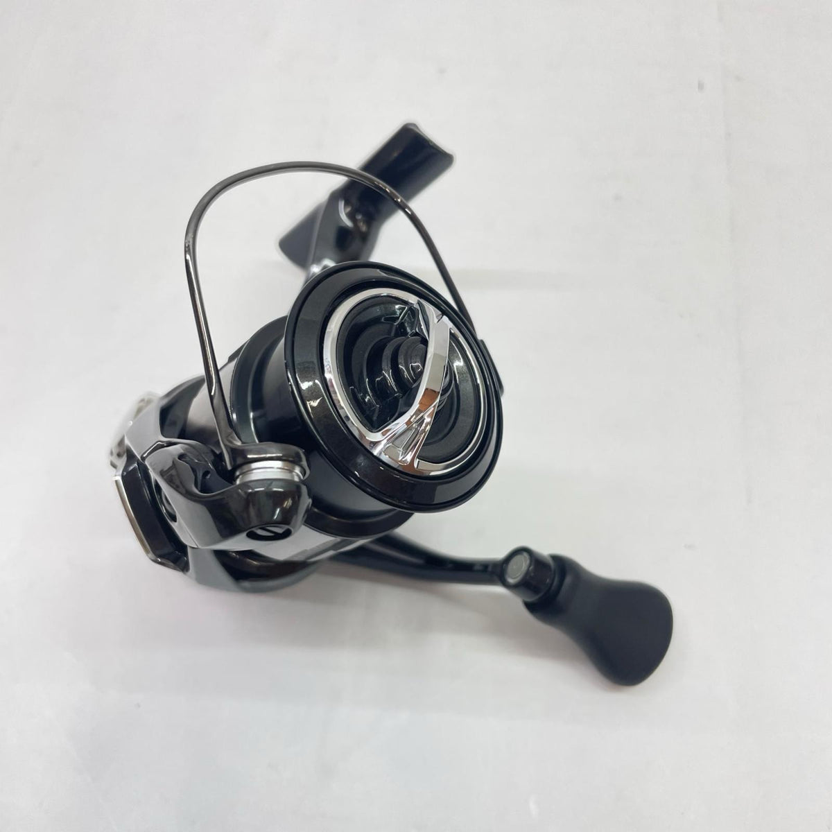 【フィッシング/釣り/釣具/リール】 【スピニングリール】SHIMANO | シマノ 23ヴァンキッシュC2000SHG 045249【瀬戸大橋店】