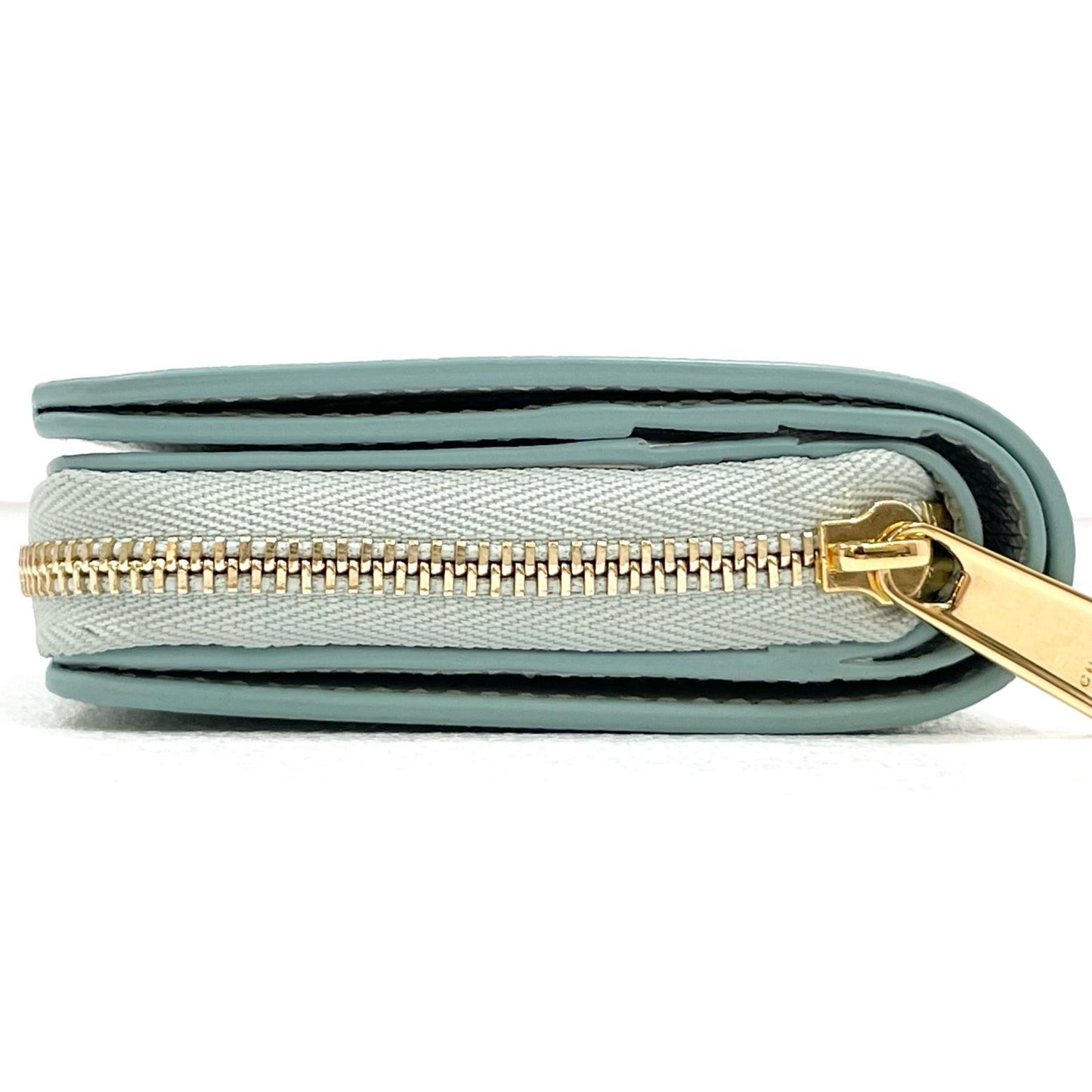 GUCCI | グッチ 二つ折り財布 ペールグリーン【尾張小牧店】