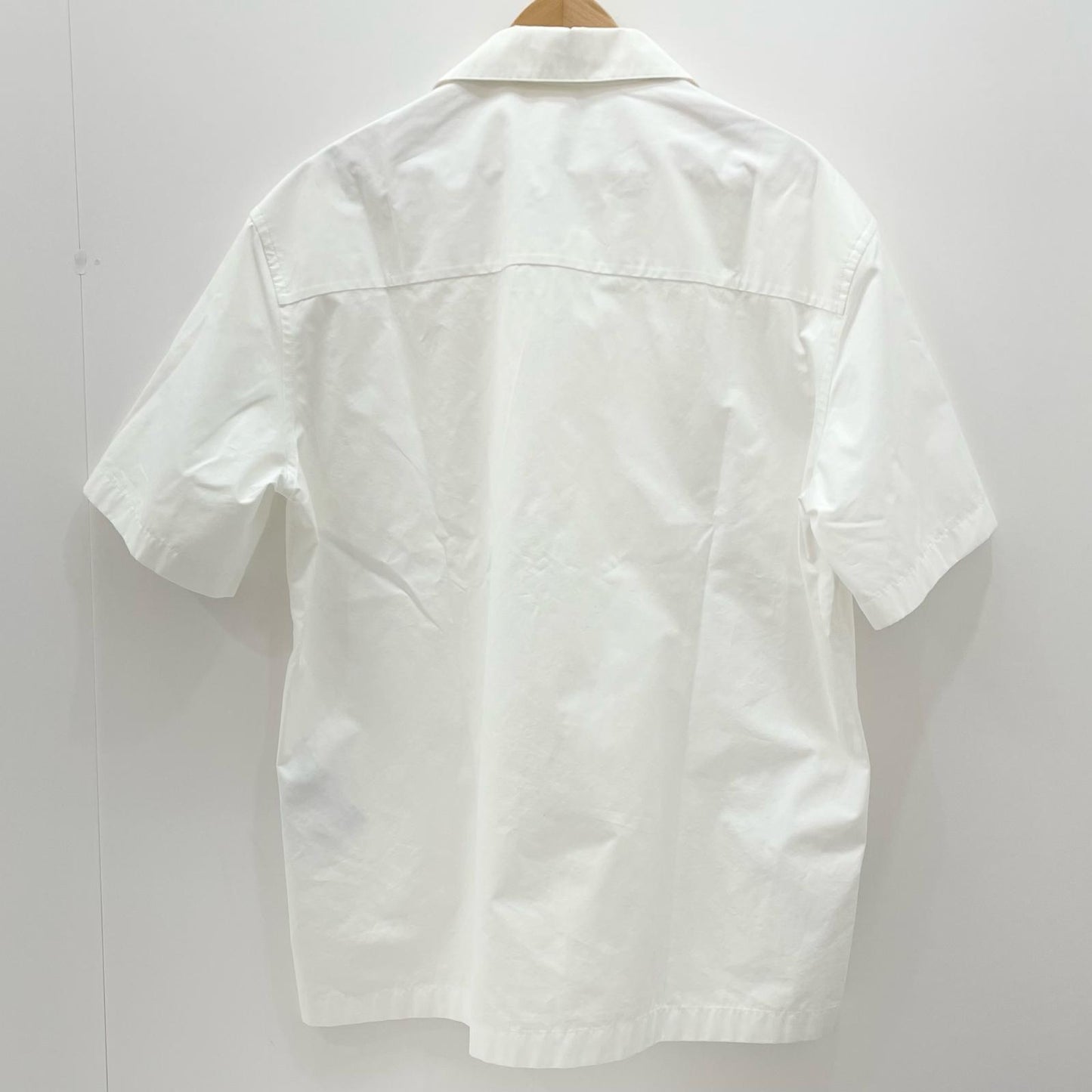 JIL SANDER | ジルサンダー オーガニックコットンポプリンシャツ 半袖シャツ J22DL0112 ホワイト サイズ：38【尾張小牧店】