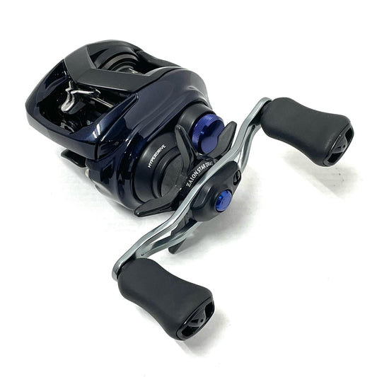 【フィッシング/釣り/釣具/リール】 【ベイトリール/左ハンドル】Daiwa | ダイワ 23ソルティスト SVTW80XHL【尾張小牧店】