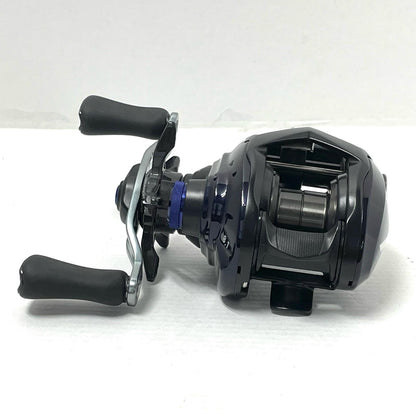 【フィッシング/釣り/釣具/リール】 【ベイトリール/左ハンドル】Daiwa | ダイワ 23ソルティスト SVTW80XHL【尾張小牧店】
