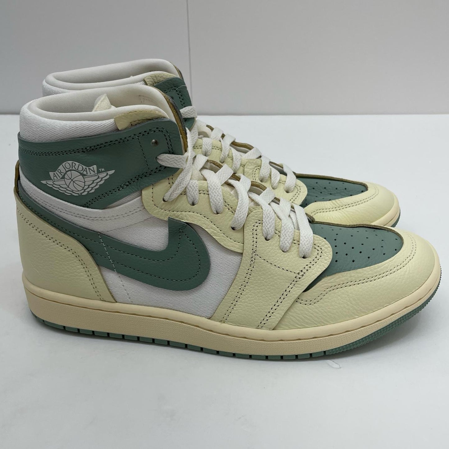 NIKE | ナイキ W AIR JORDAN 1 MM HIGH スニーカー FB9891-104 グリーン 28cm
