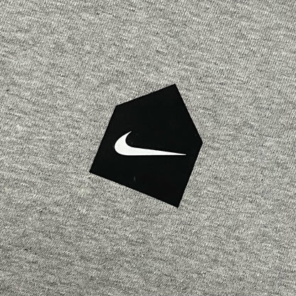 NIKE | ナイキ パーカー グレー サイズ：S【尾張小牧店】