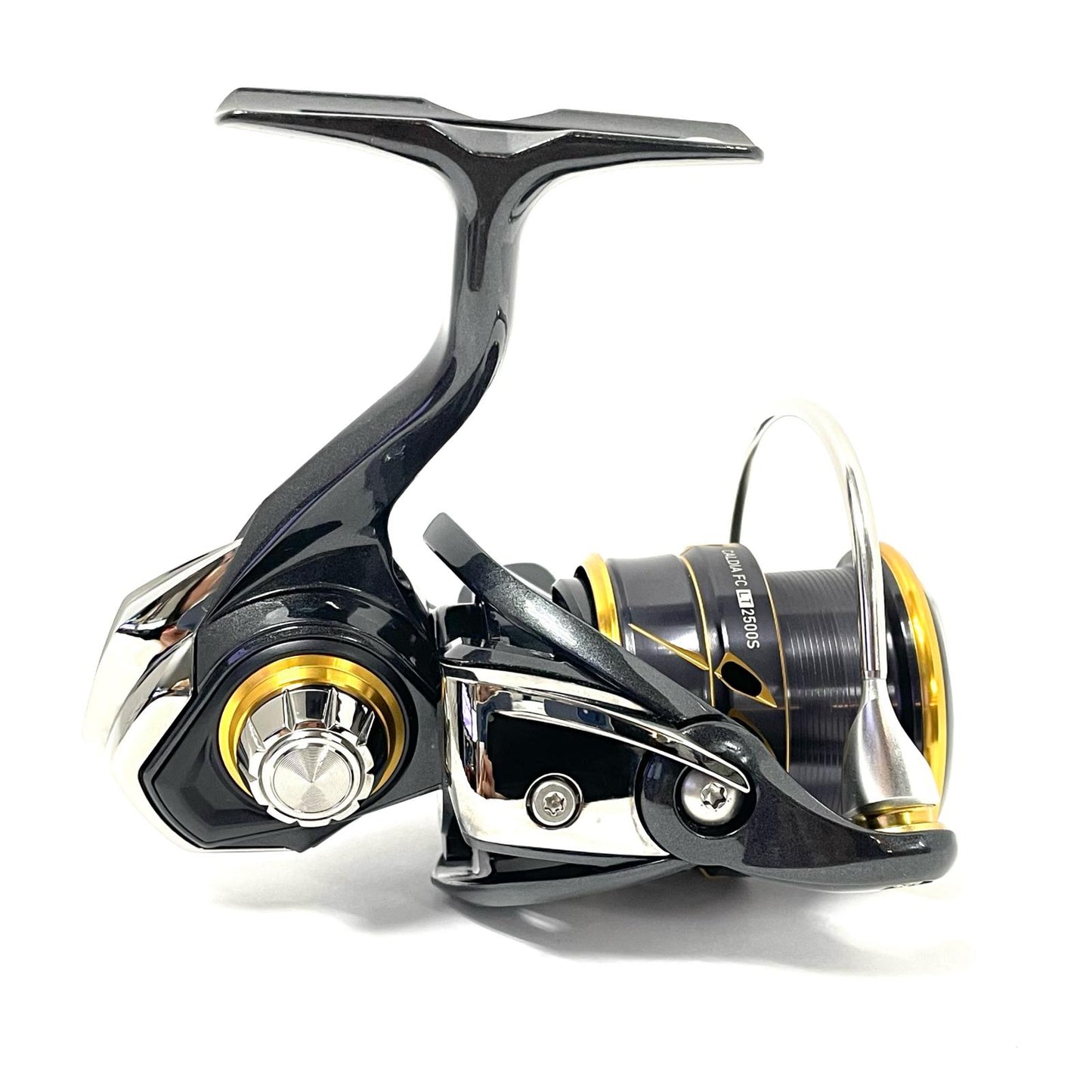 【フィッシング/釣り/釣具/リール】 【スピニングリール】Daiwa | ダイワ 21カルディア FCLT2500S【尾張小牧店】
