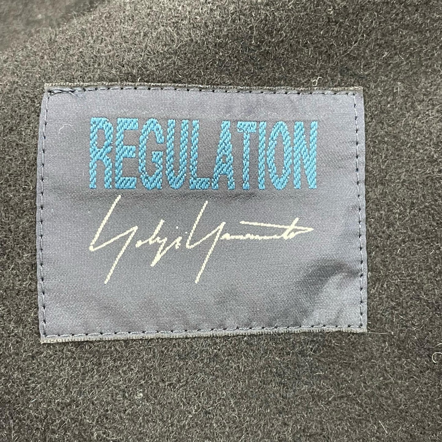 Yohji Yamamoto | ヨウジヤマモト その他アウター FL-C52-105 ブラック サイズ：2【尾張小牧店】