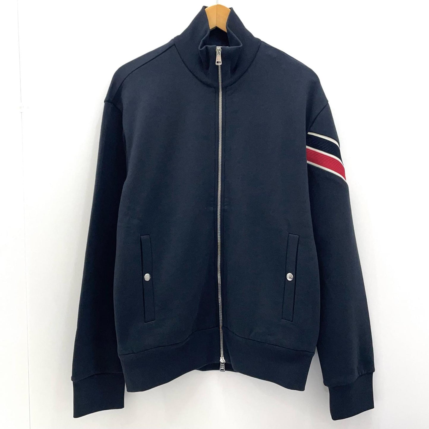 MONCLER | モンクレール MAGLIA APERTA CON ZIP ブルゾン J20918G00001 ネイビー サイズ：M【尾張小牧店】