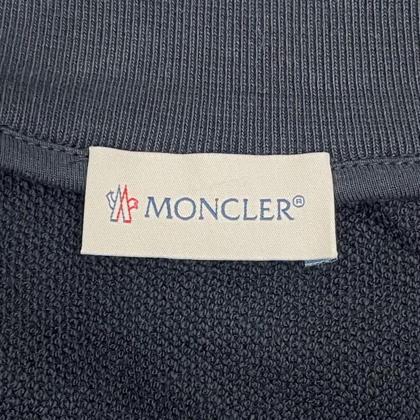 MONCLER | モンクレール MAGLIA APERTA CON ZIP ブルゾン J20918G00001 ネイビー サイズ：M【尾張小牧店】