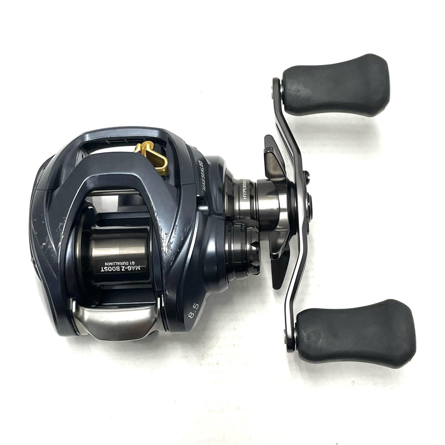 【フィッシング/釣り/釣具/リール】 【ベイトリール/右ハンドル】Daiwa | ダイワ 23スティーズ　AITW1000XH【尾張小牧店】