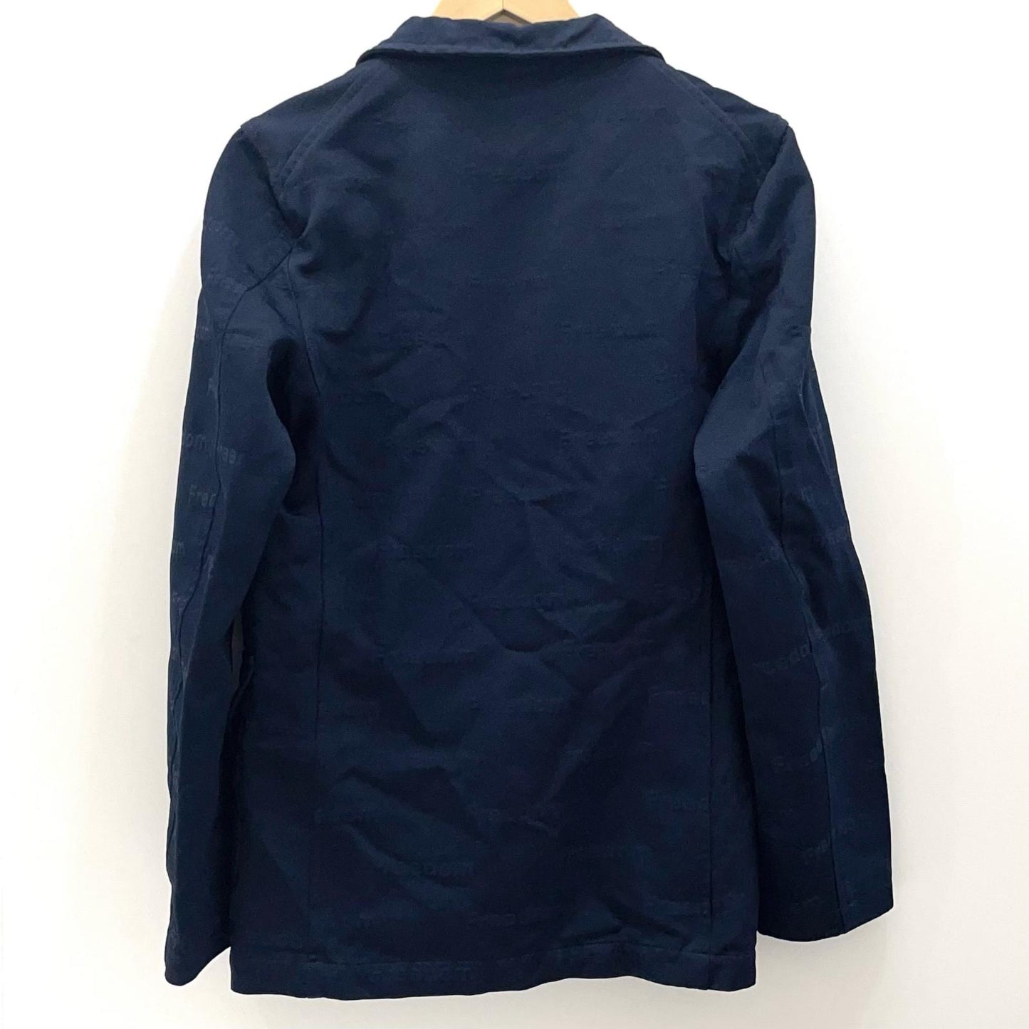 COMME des GARCONS SHIRT | コムデギャルソンシャツ FREEDOM LOGO テーラードジャケット FN-J503-W24-1 ネイビー サイズ：S【尾張小牧店】