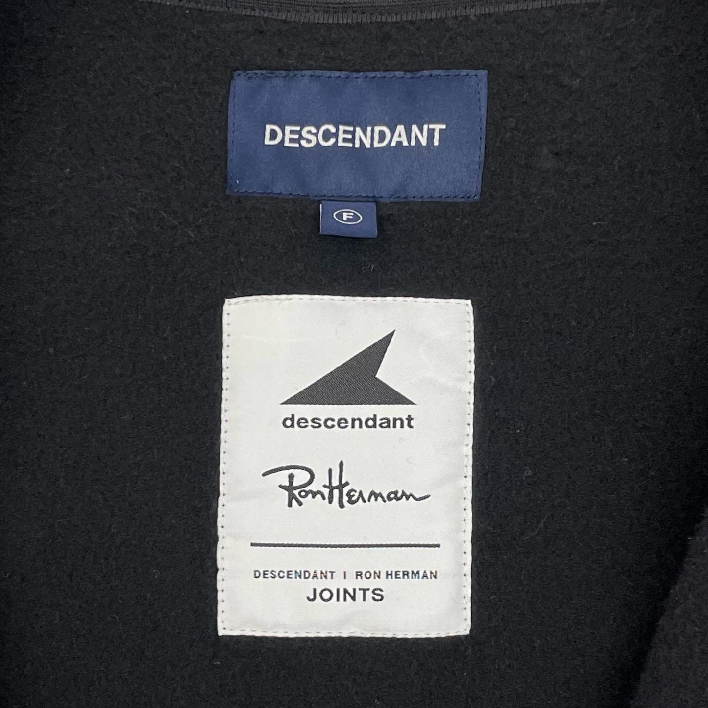 DESCENDANT | ディセンダント CACHALOT FLEECE GOWN その他アウター ブラック サイズ：FreeSize【尾張小牧店】