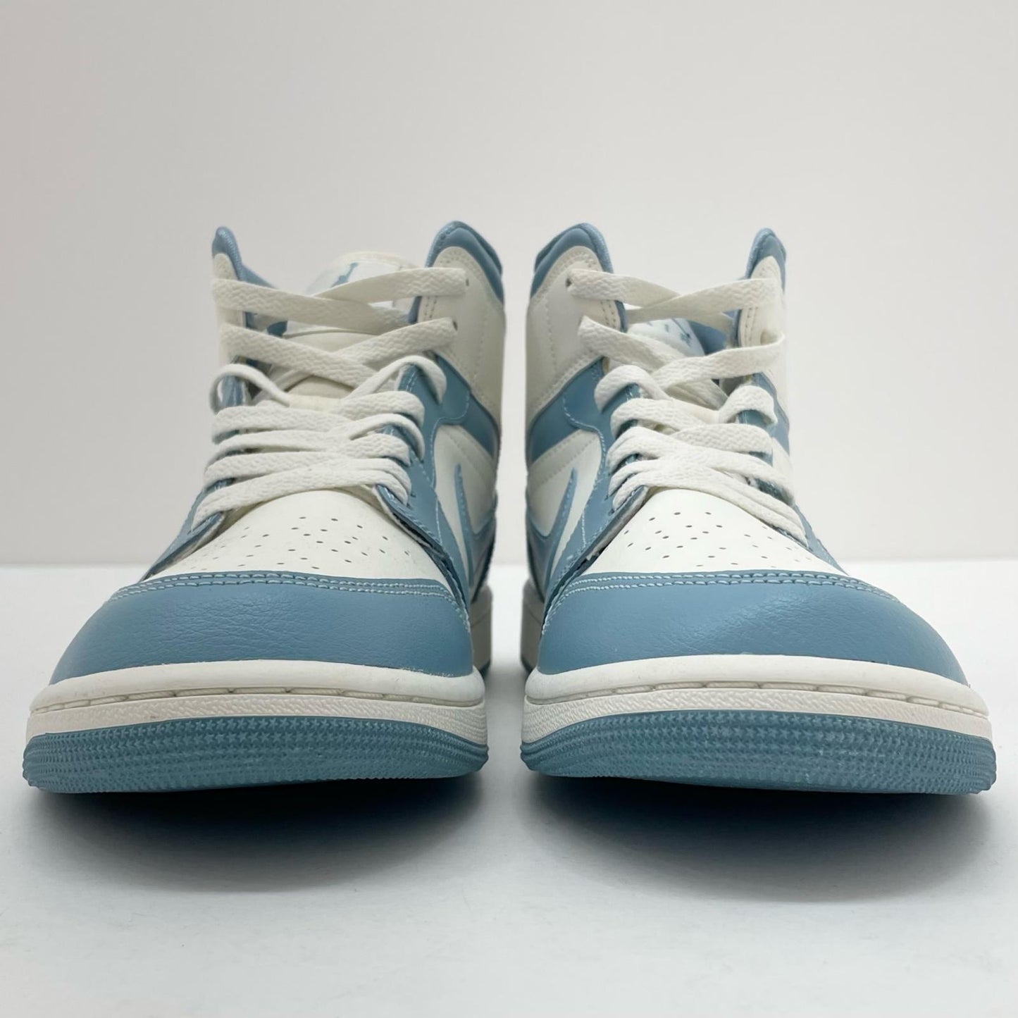 NIKE | ナイキ WMNS AIR JORDAN 1 MID スニーカー BQ6472-141 ホワイト×ブルー 29cm【尾張小牧店】