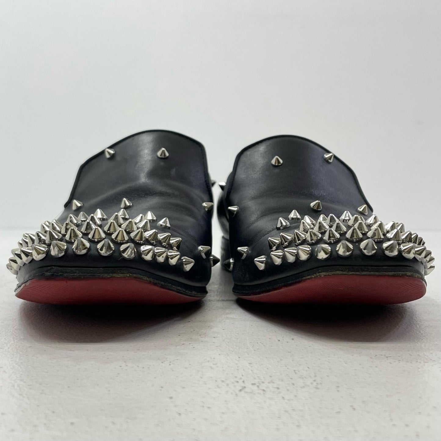 Christian Louboutin | クリスチャンルブタン その他靴 ブラック【尾張小牧店】