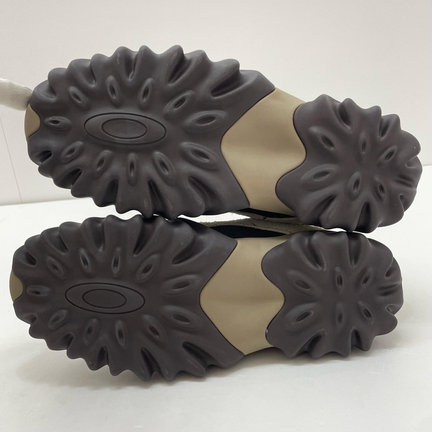 OAKLEY | オークリー HAIRY SUEDE EDGEBOOT その他靴 S08004458D125 ベージュ 26.5cm