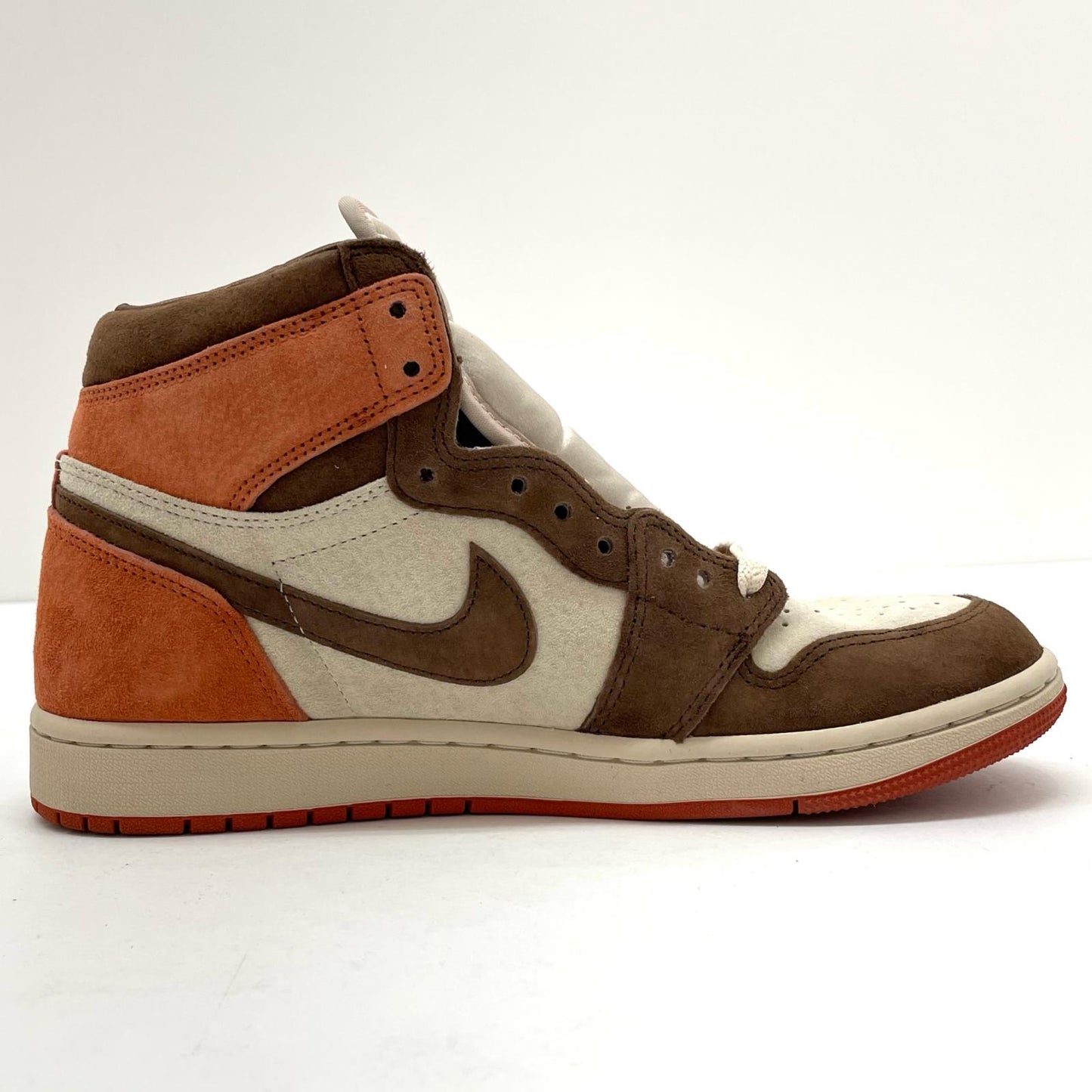 NIKE | ナイキ Nike Women's Air Jordan 1 High OG スニーカー FQ2941-200 ブラウン×オフホワイト 27.5cm【尾張小牧店】