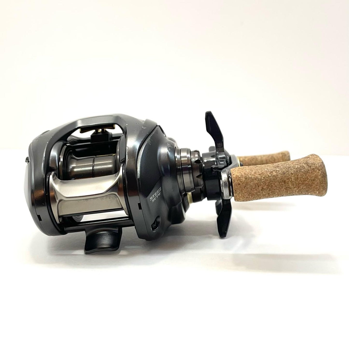 【フィッシング/釣り/釣具/リール】 【ベイトリール/右ハンドル】Daiwa | ダイワ 16スティーズ SV TW 1016SV-H【尾張小牧店】