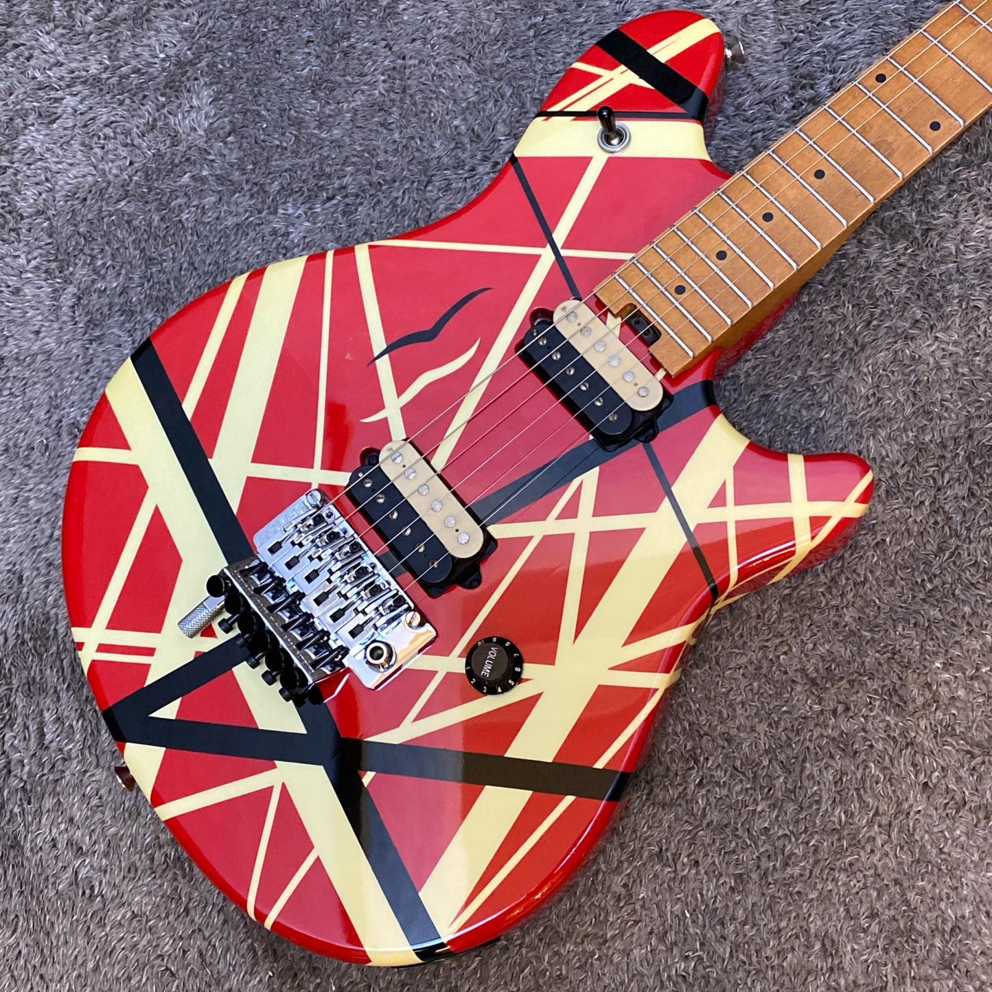 PEAVEY | ピービー 楽器 EVH Wolfgang Special Red Stripe【尾張小牧店】