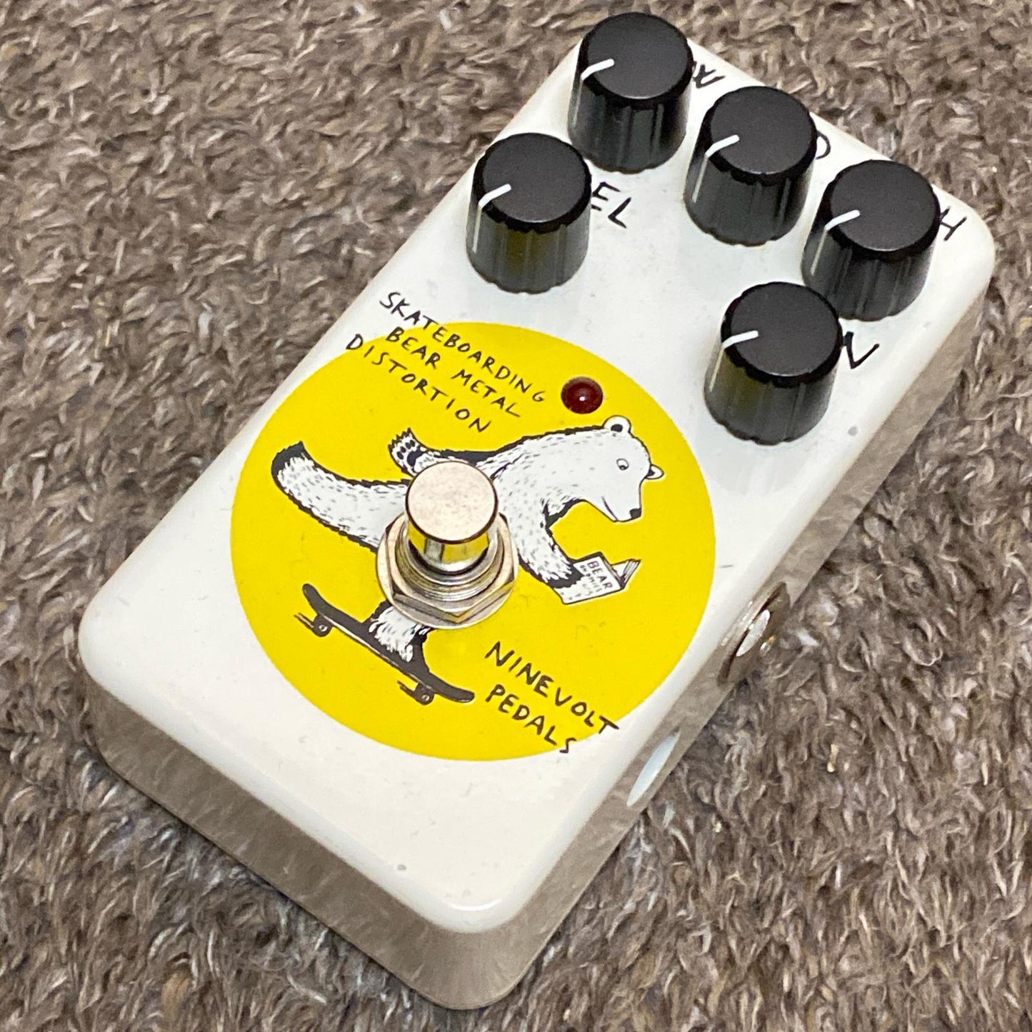 NINEVOLT PEDALS | ナインボルトペダルス 楽器 Skateboarding Bear Metal Distortion【尾張小牧店】