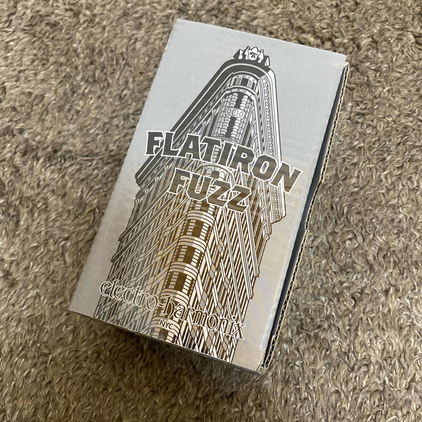 【新品】 Electro-Harmonix | エレクトロハーモニクス 楽器 FLATIRON FUZZ【尾張小牧店】