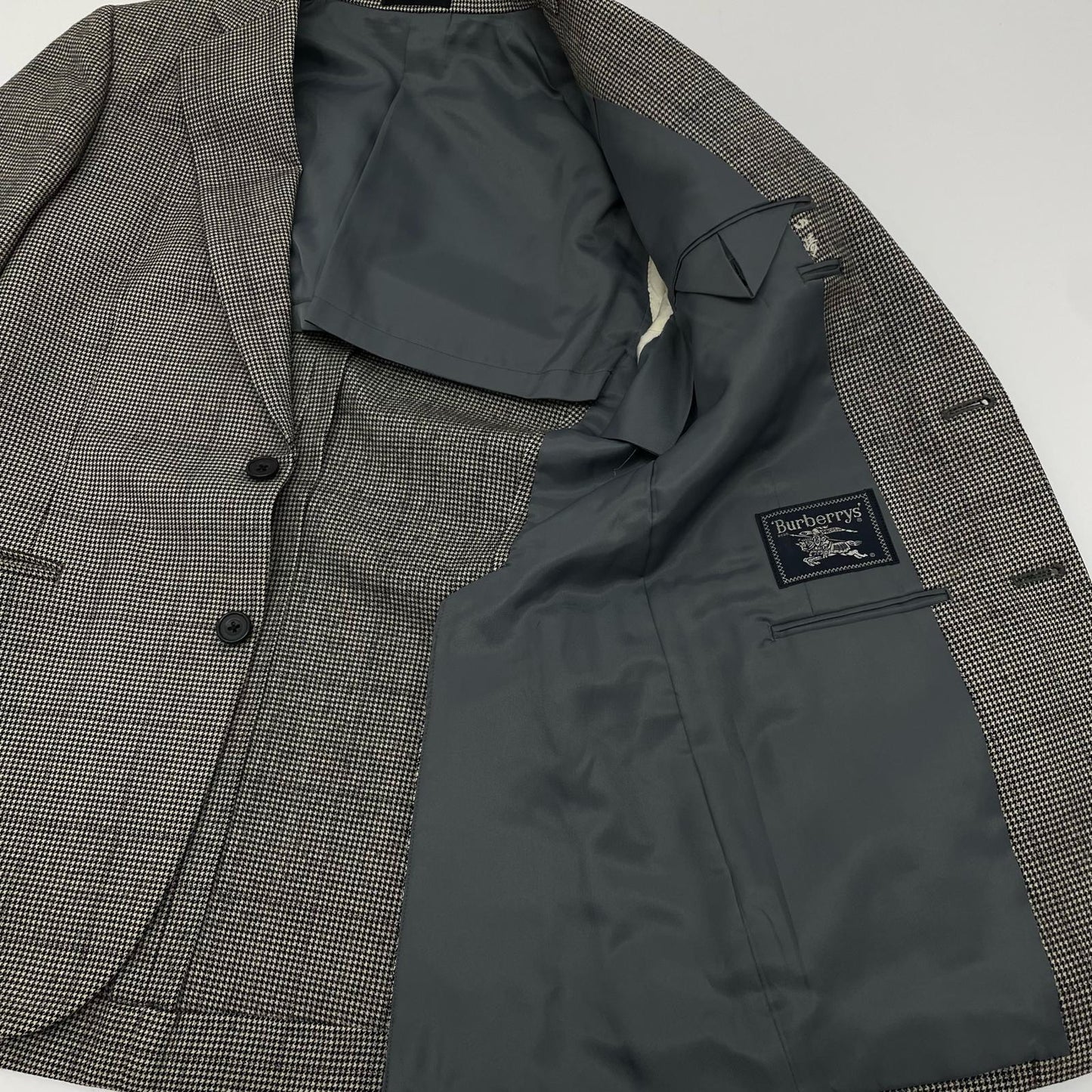 Burberry's | バーバリーズ 3ピース セットアップ グレー【尾張小牧店】