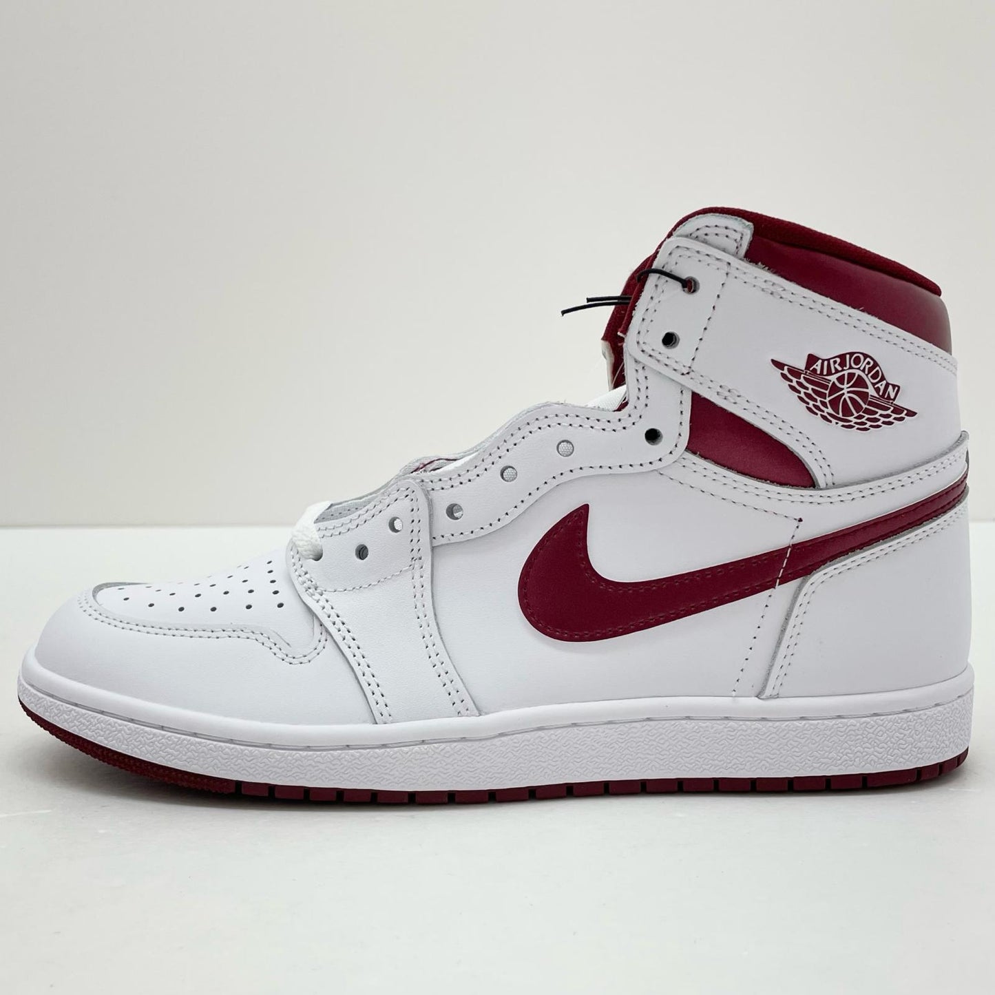 NIKE | ナイキ Air Jordan 1 High '85 スニーカー BQ4422-161 レッド×ホワイト 28.5cm