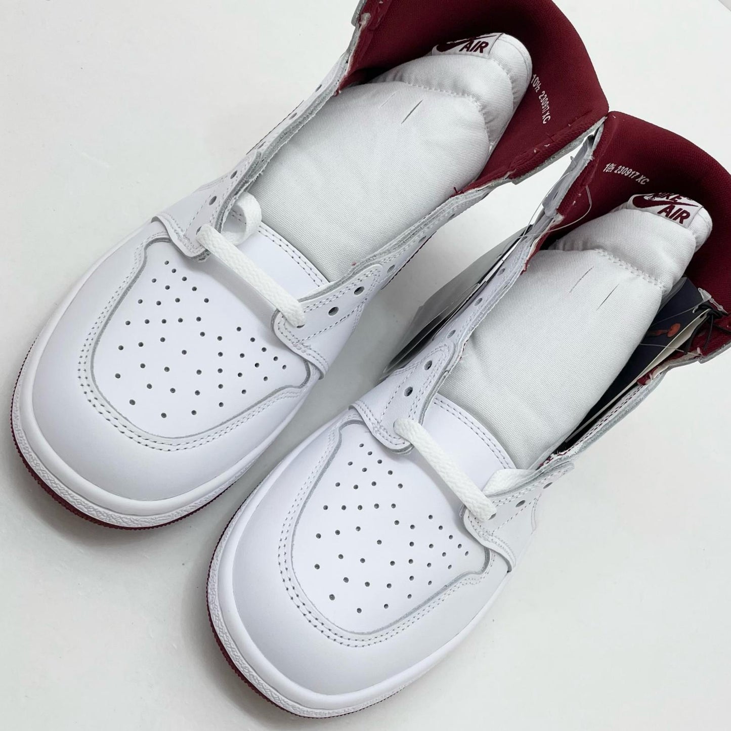 NIKE | ナイキ Air Jordan 1 High '85 スニーカー BQ4422-161 レッド×ホワイト 28.5cm