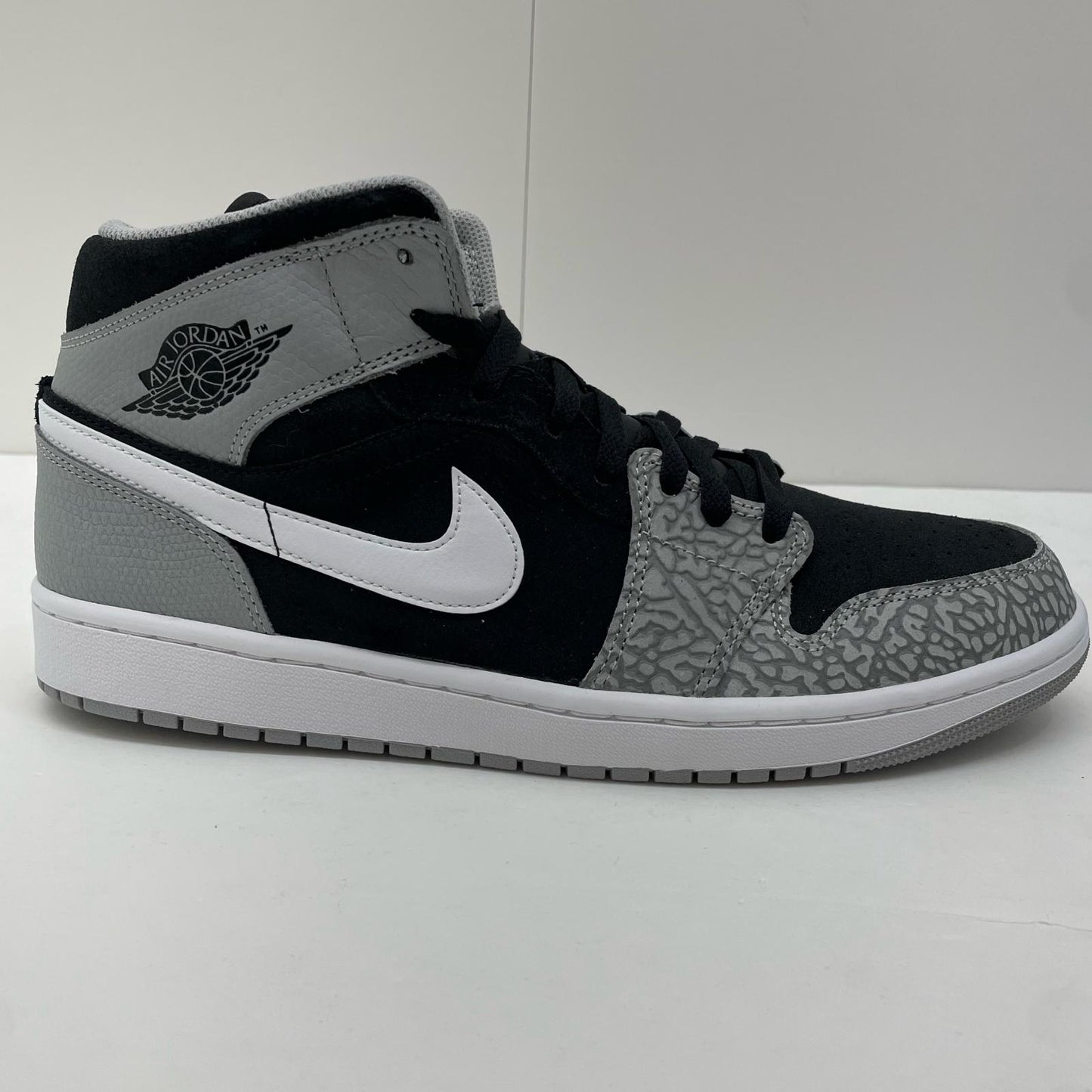 NIKE | ナイキ Air Jordan 1 Mid スニーカー DM1200-016 グレー 30cm