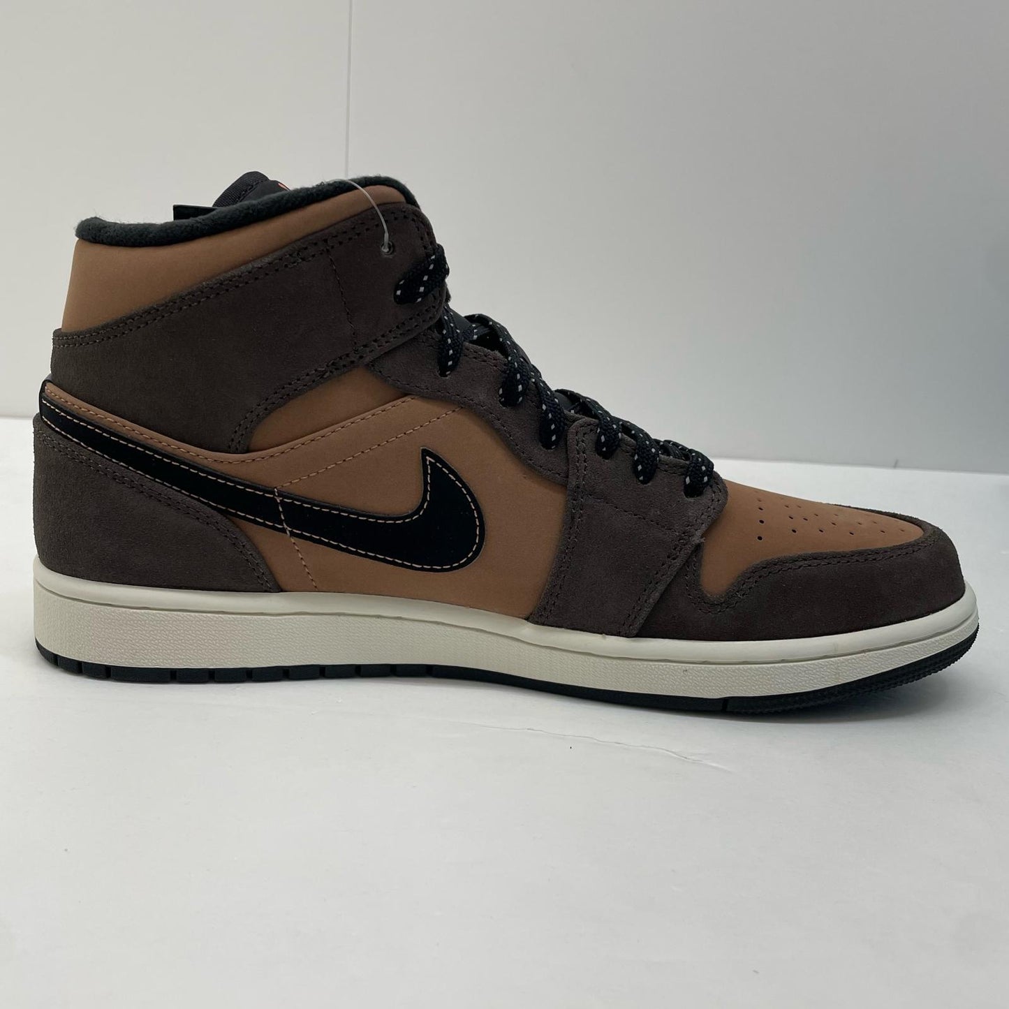 NIKE | ナイキ Air Jordan 1 Mid SE スニーカー DC7294-200 ブラウン 29cm