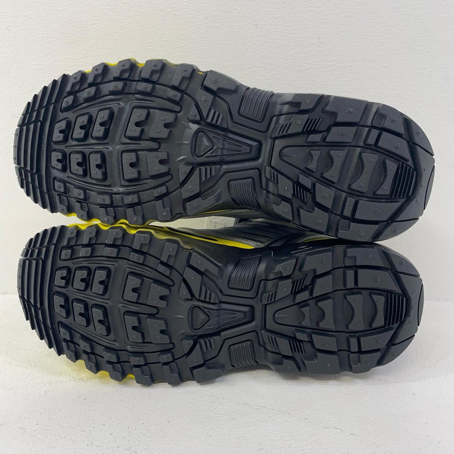 SALOMON | サロモン ACS PRO スニーカー S59WS0215 イエロー 23.5cm【尾張小牧店】