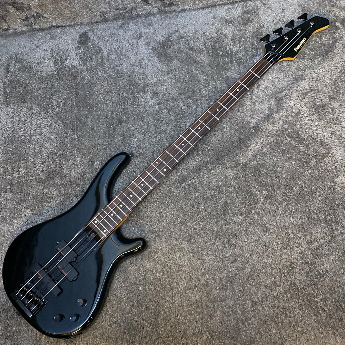 Fernandes | フェルナンデス 楽器 FRB-60【尾張小牧店】