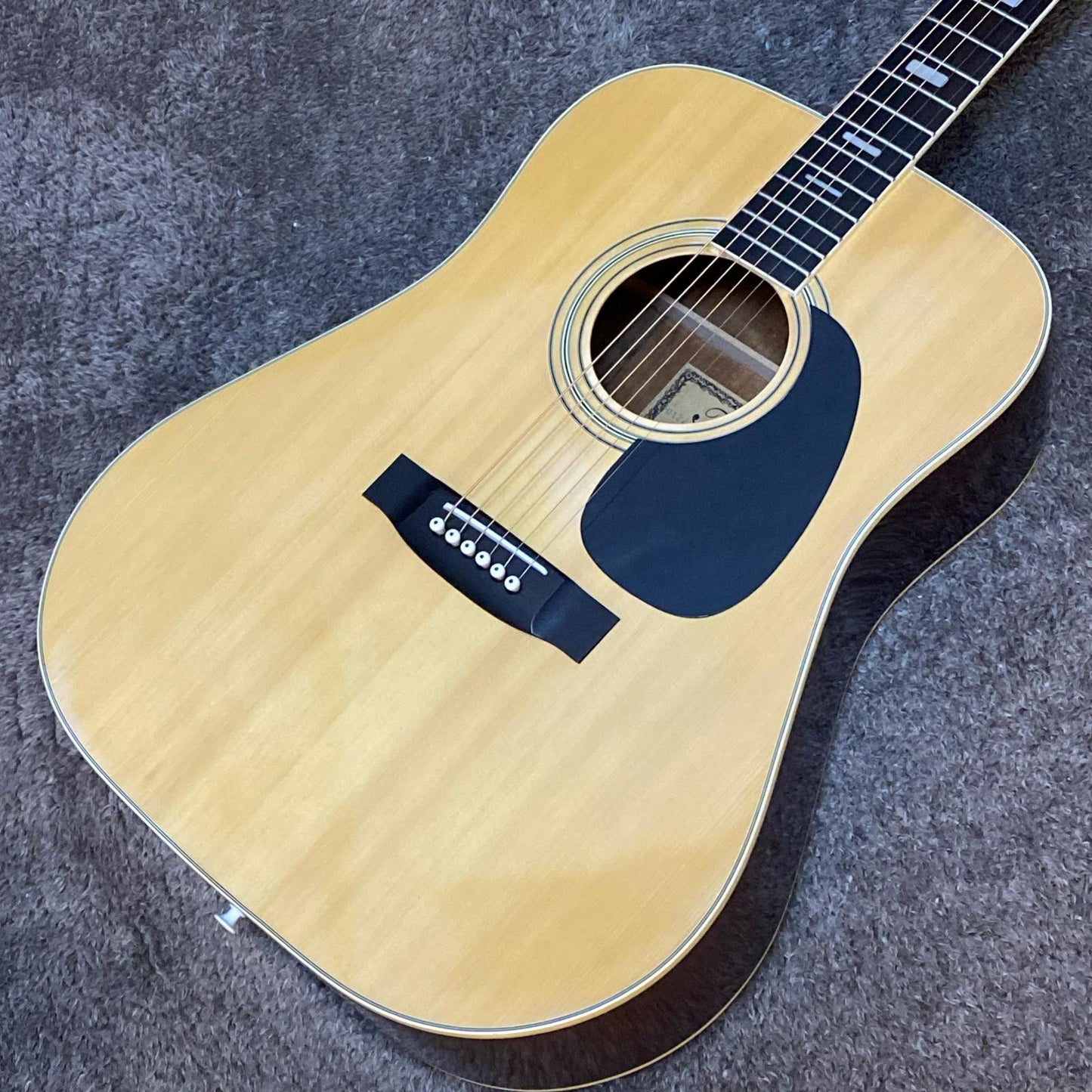 楽器 D-20 Thomas【尾張小牧店】