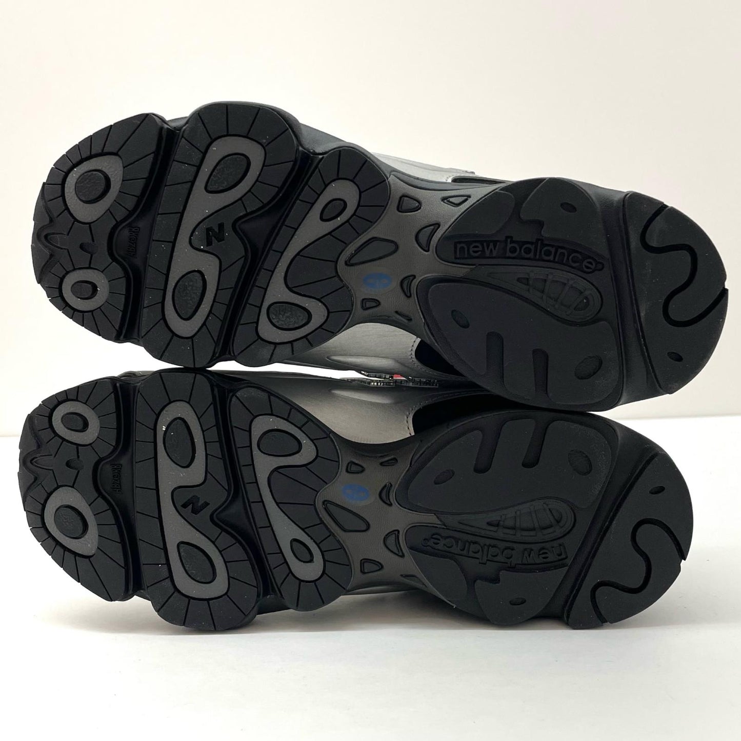 NEW BALANCE | ニューバランス スニーカー M1000DJ シルバー×ブラック 26.5cm【尾張小牧店】