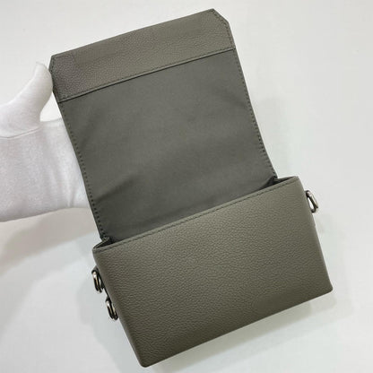 LOUIS VUITTON | ルイ・ヴィトン ショルダーバッグ カーキ【尾張小牧店】