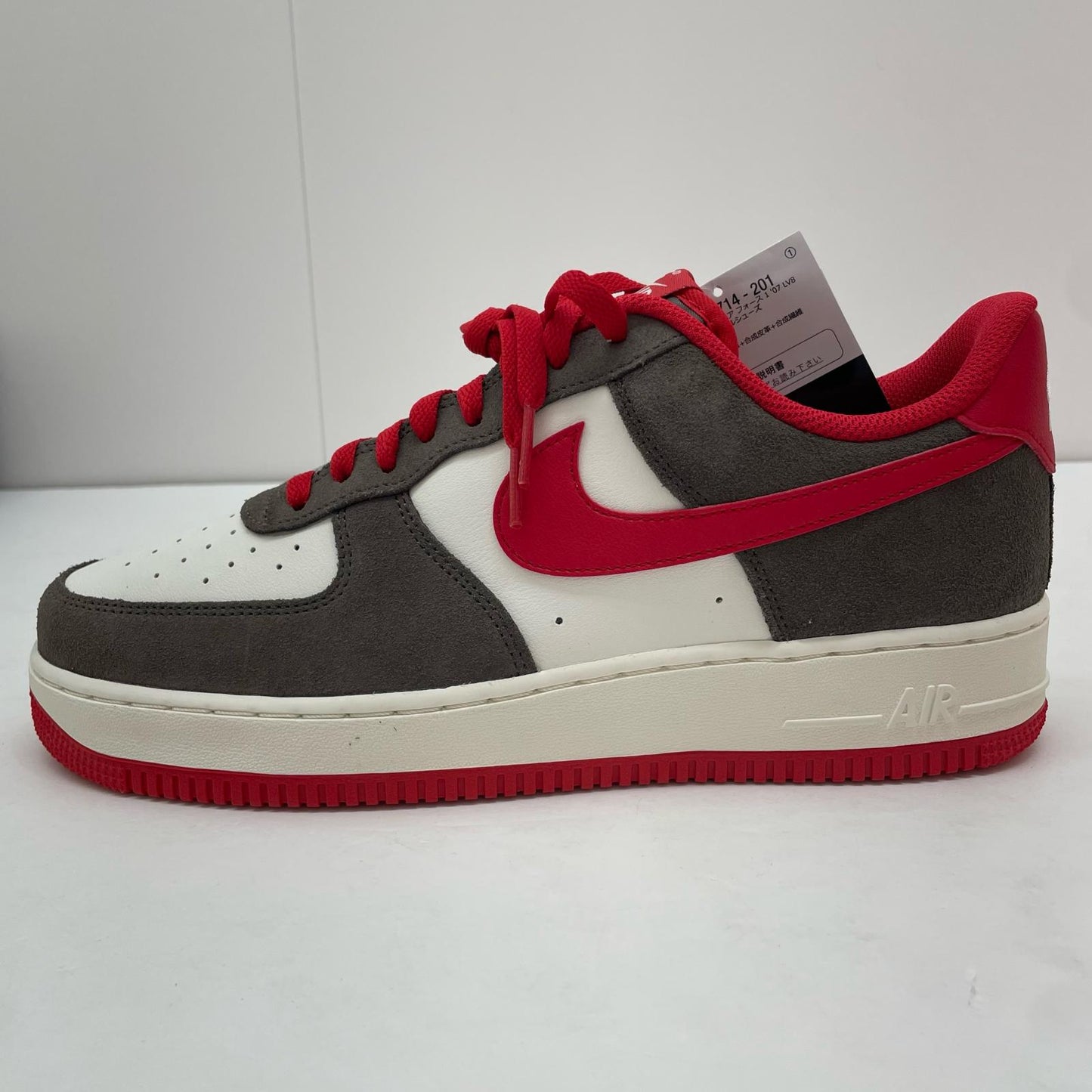 NIKE | ナイキ Air Force 1 '07 LV8 スニーカー FQ8714-201 ブラウン 28.5cm【尾張小牧店】