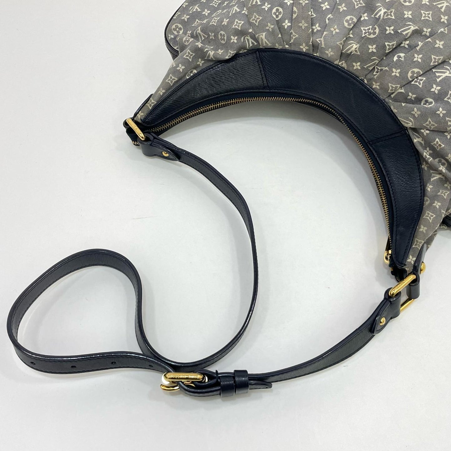 LOUIS VUITTON | ルイ・ヴィトン ショルダーバッグ ネイビー【尾張小牧店】