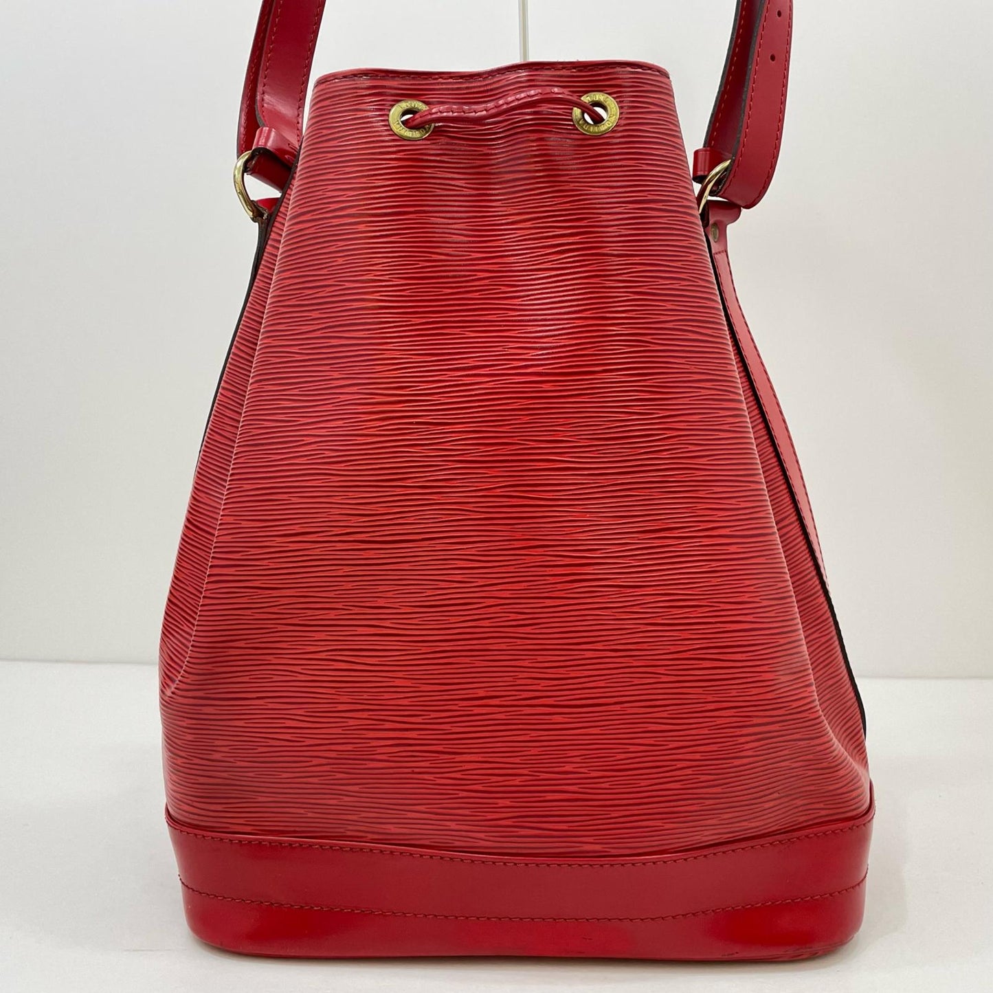 LOUIS VUITTON | ルイ・ヴィトン ショルダーバッグ レッド【尾張小牧店】