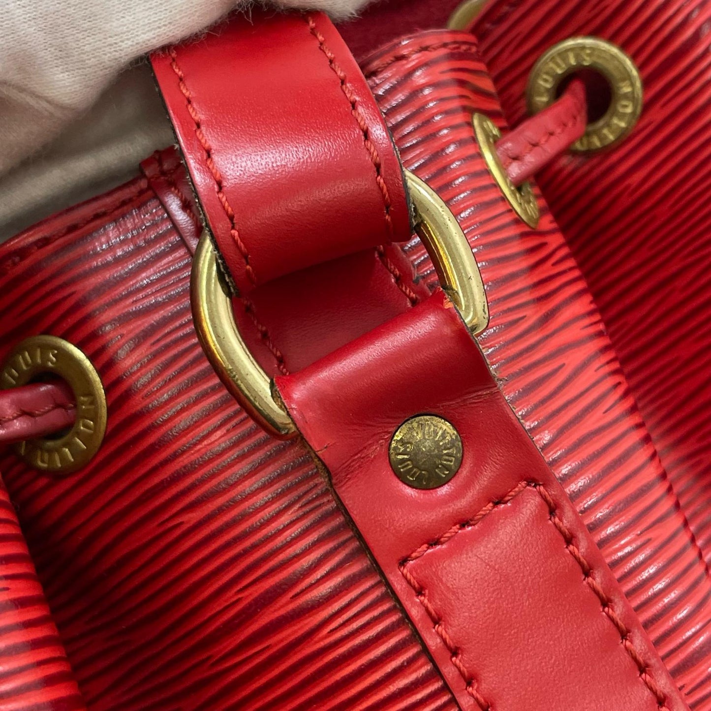 LOUIS VUITTON | ルイ・ヴィトン ショルダーバッグ レッド【尾張小牧店】