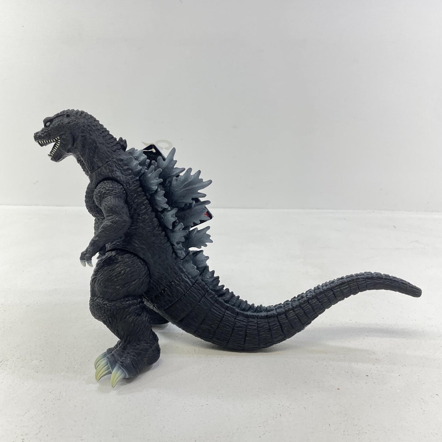 フィギュア ゴジラ2002「ゴジラ・モスラ・キングギドラ大怪獣総攻撃」ムービーモンスターシリーズ【フィギュア】【尾張小牧店】