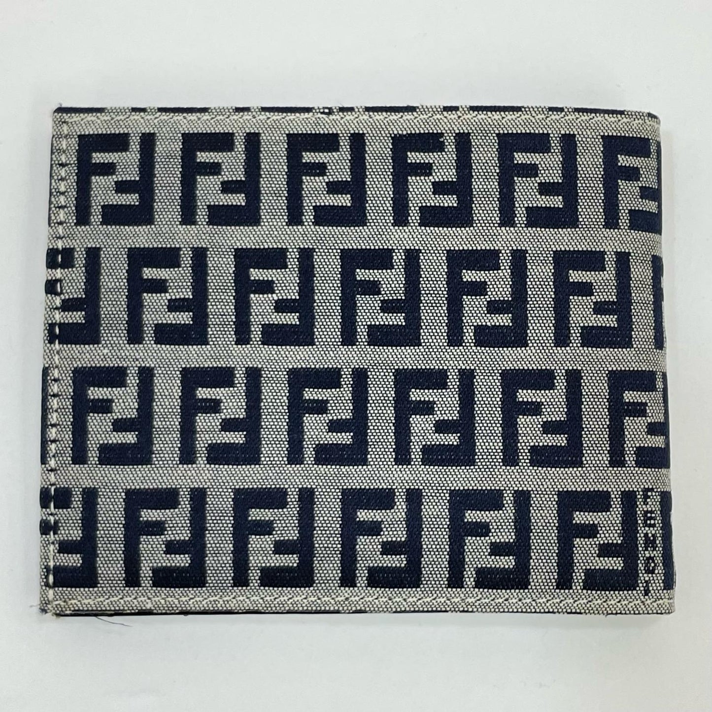 FENDI | フェンディ 二つ折り財布 ダークネイビー【尾張小牧店】