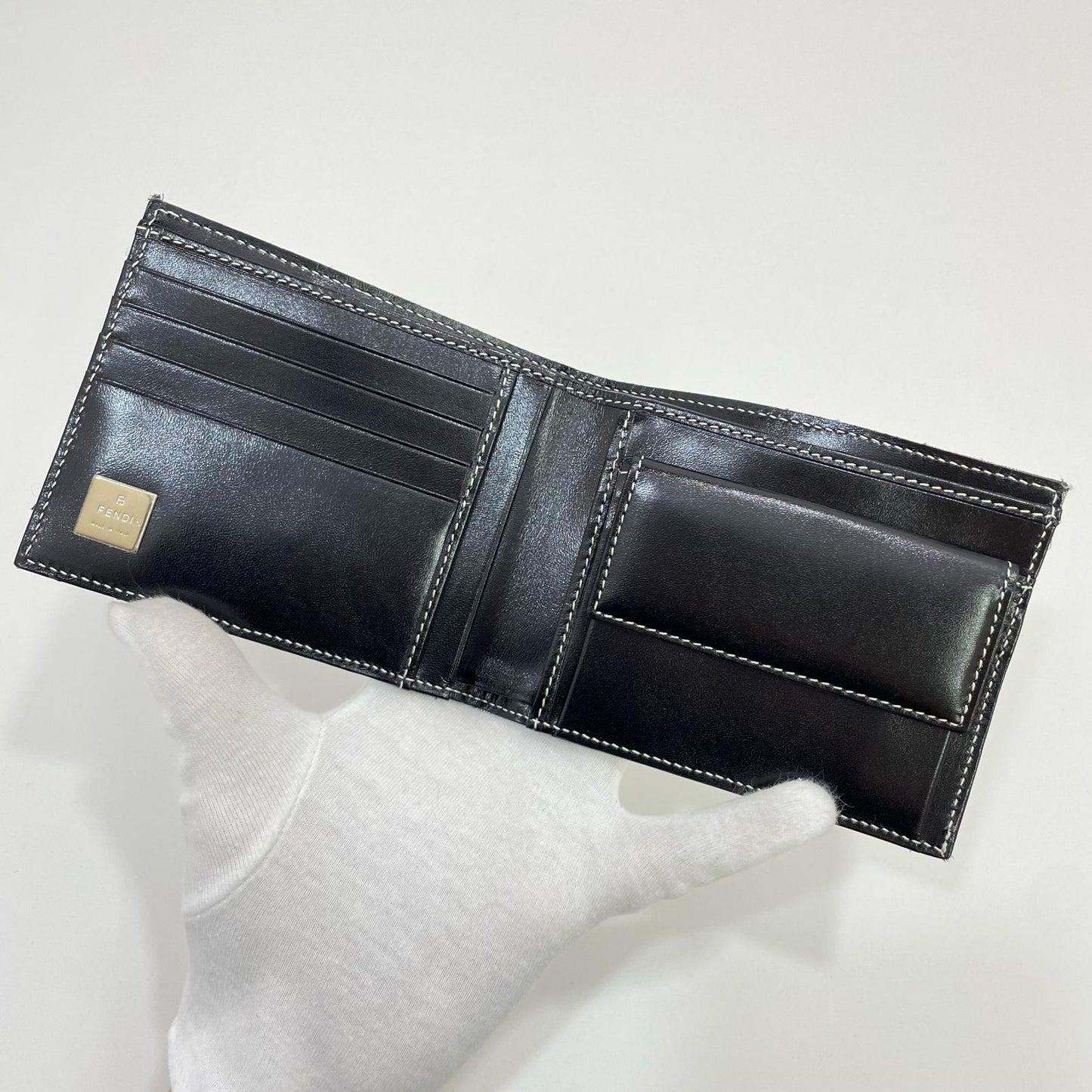 FENDI | フェンディ 二つ折り財布 ダークネイビー【尾張小牧店】
