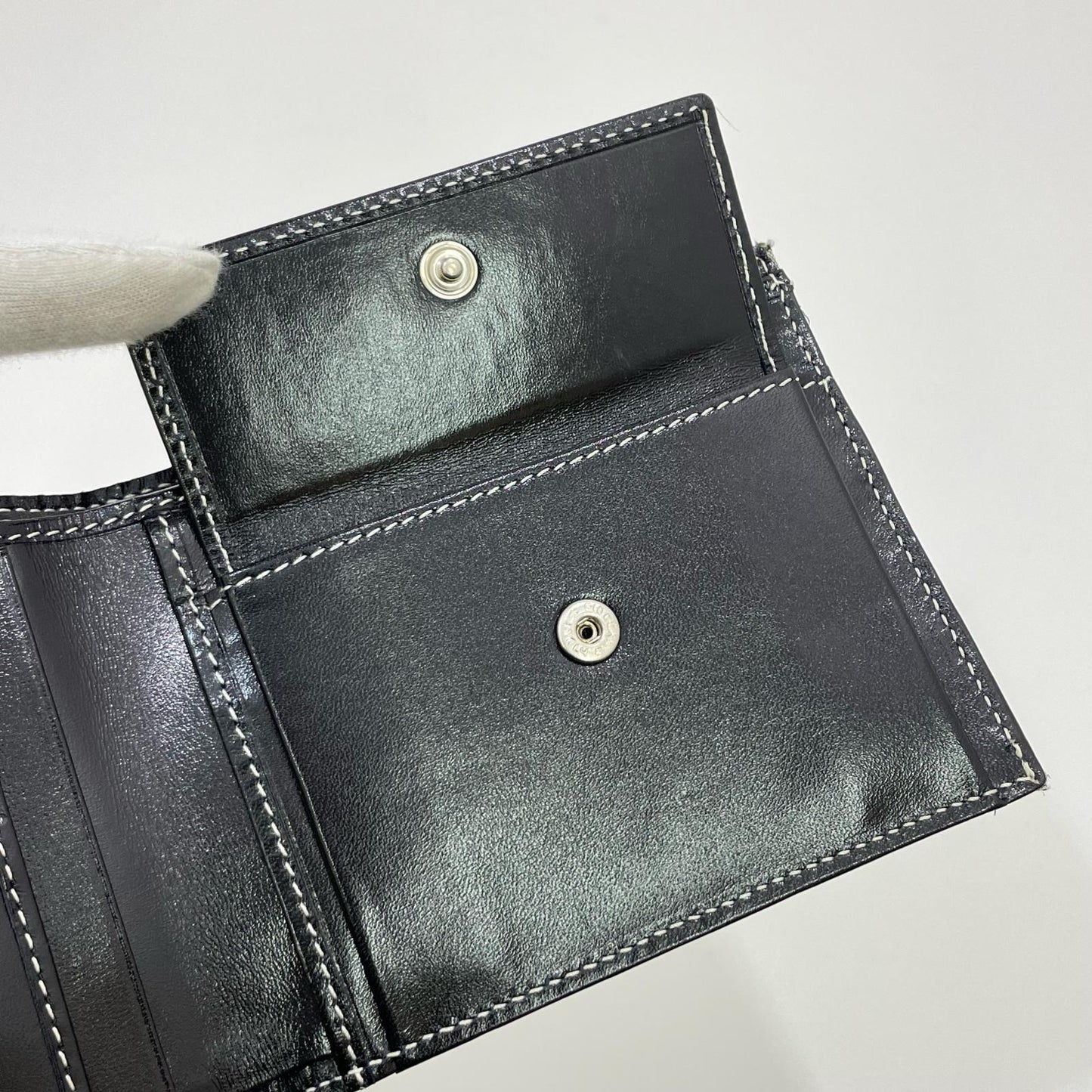 FENDI | フェンディ 二つ折り財布 ダークネイビー【尾張小牧店】
