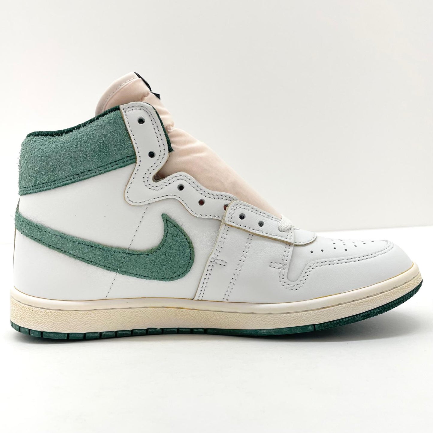 【中古】NIKE×A Ma Maniere | ナイキ×アママニエール Jordan Air Ship SP "Green Stone"/ジョーダン エアシップ SP "グリーンストーン"　スニーカー 靴　FQ2942-100 ホワイト×グリーン 27.5cm【尾張小牧店】
