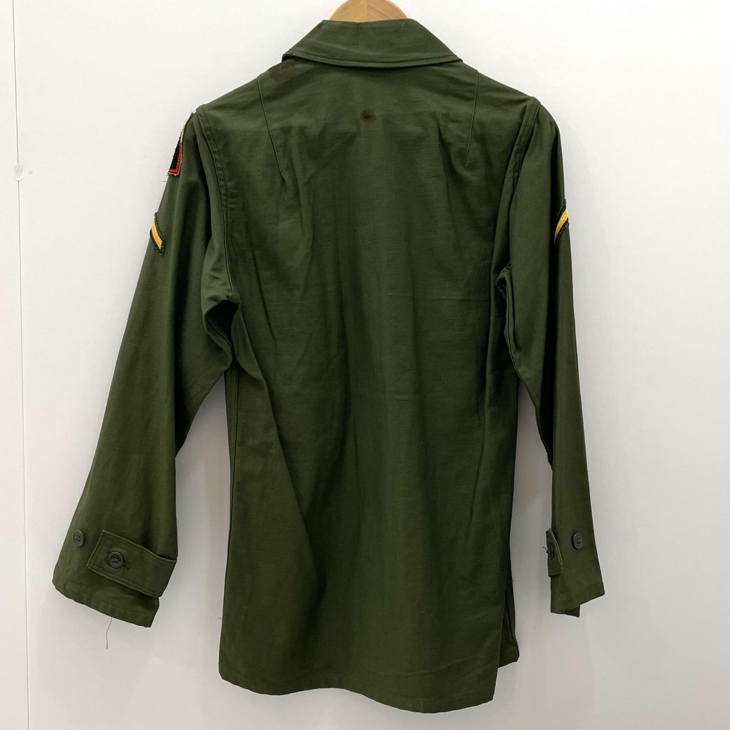 MILITARY衣料 | ミリタリーイリョウ 長袖シャツ カーキ【尾張小牧店】