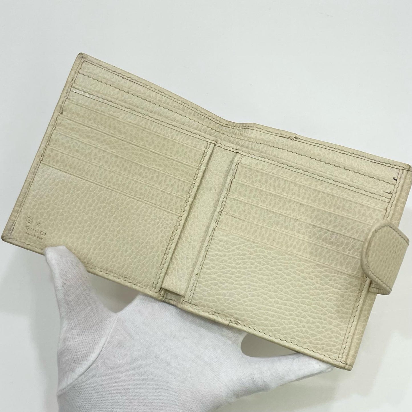 GUCCI | グッチ 二つ折り財布 ホワイト【尾張小牧店】