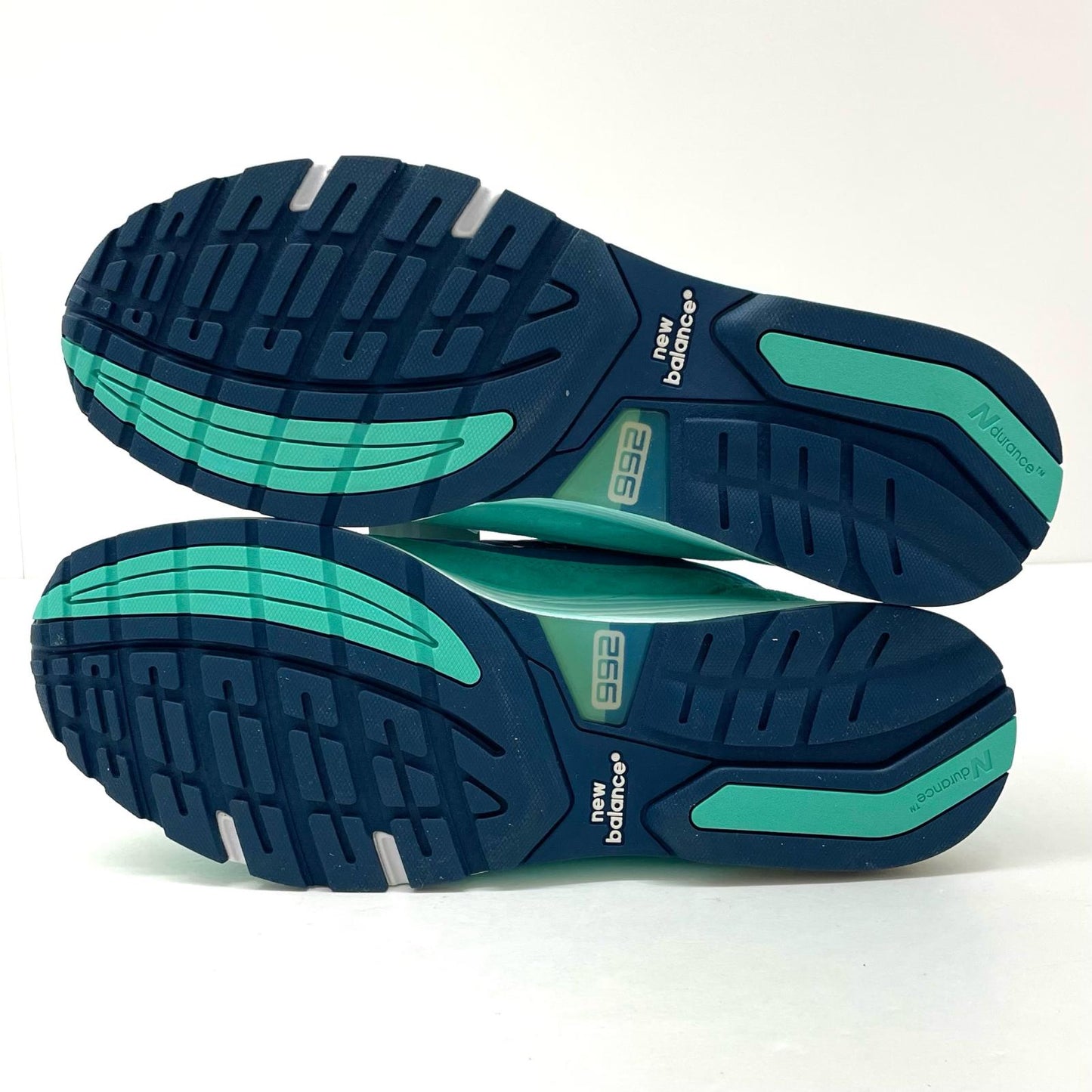 NEW BALANCE | ニューバランス スニーカー M992TB ブルー×シルバー 31cm