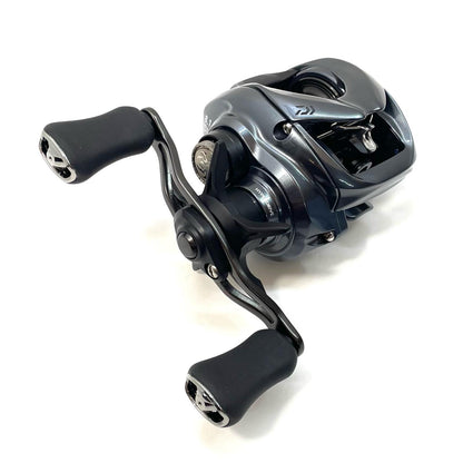 【フィッシング/釣り/釣具/リール】 【ベイトリール/右ハンドル】Daiwa | ダイワ 25タトゥーラ SV TW 100XH【尾張小牧店】